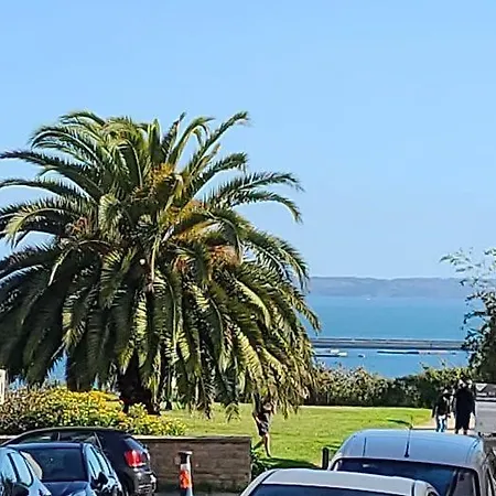 Pres Du Jardin Des Explorateurs Brest